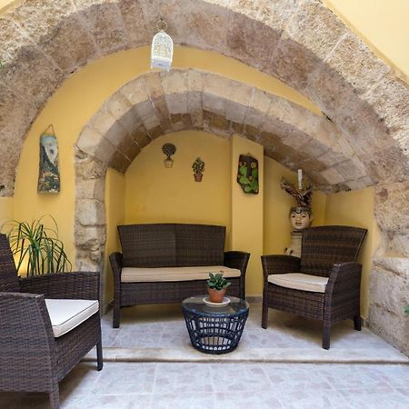 Casa Nagale- Una Suite Di Charme Nel Cuore Di Ortigia A 50 Mt Dal Mare Syrakus Exterior foto