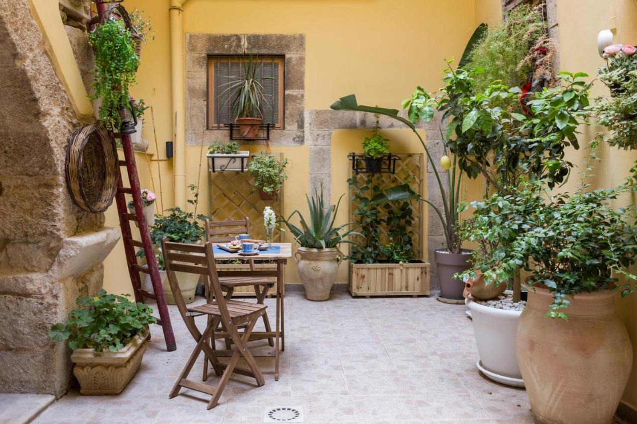 Casa Nagale- Una Suite Di Charme Nel Cuore Di Ortigia A 50 Mt Dal Mare Syrakus Exterior foto